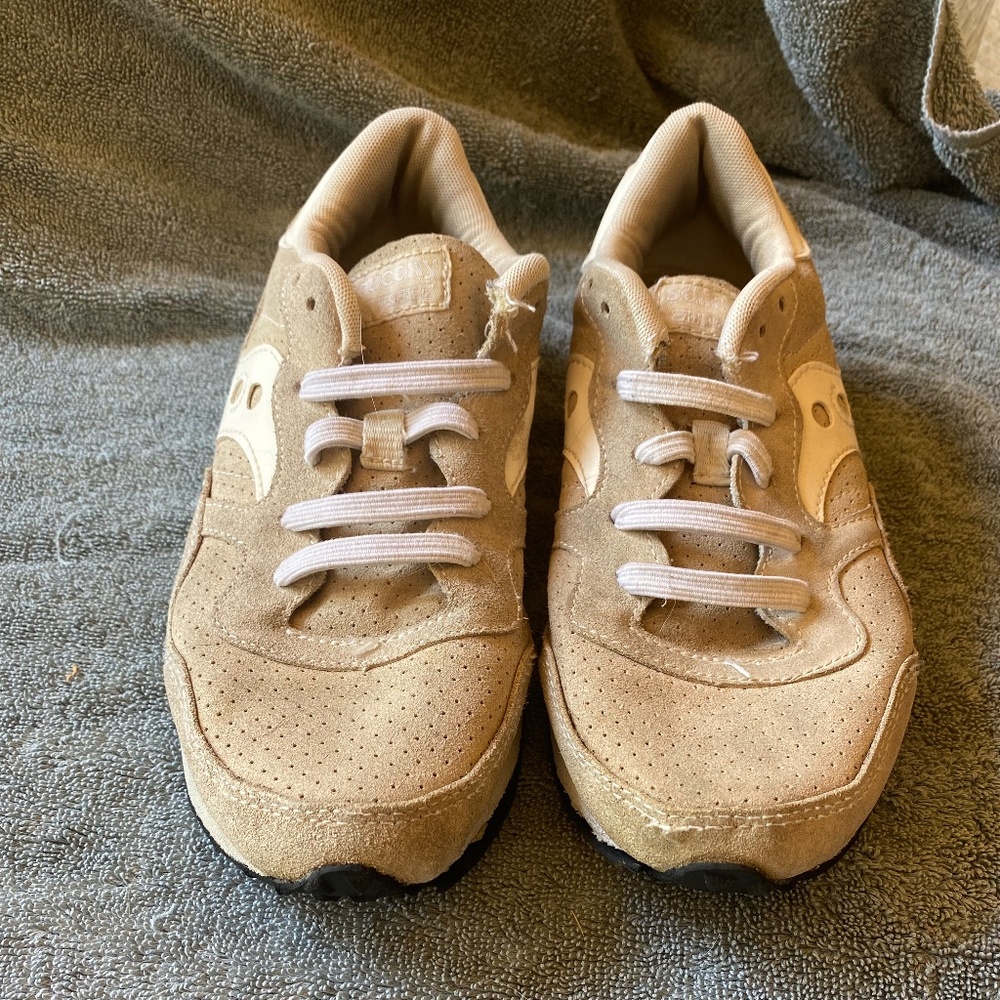 Saucony Sneaker size 6